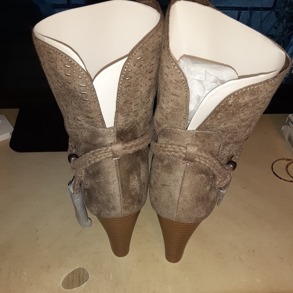 Sexy Peep Toe Boots - Picture 4 of 5